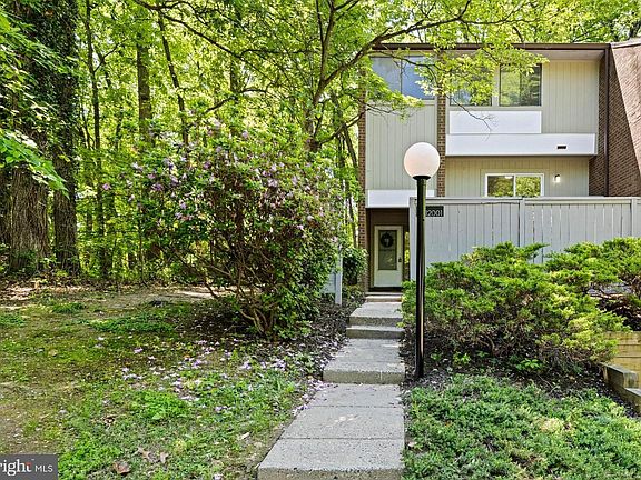 3rd image of 12001 Insha Ct