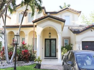 10983 NW 48th Ln, Doral, FL 33178