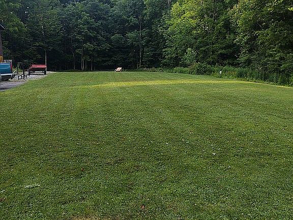3rd image of 8635 Carmichael Dr