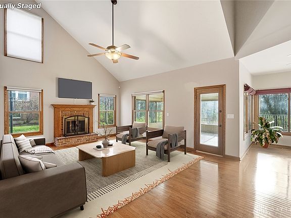 5th image of 8784 Eagleridge Dr