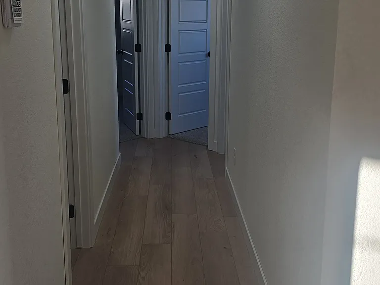 652 Eagle Ct — Photo 16