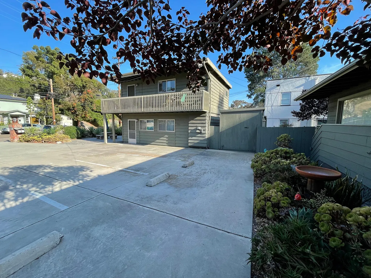 3608 Curlew St — Photo 3