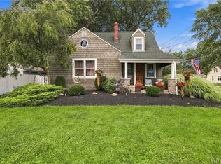 4423 Stratford Ter, Hamburg, NY 14075