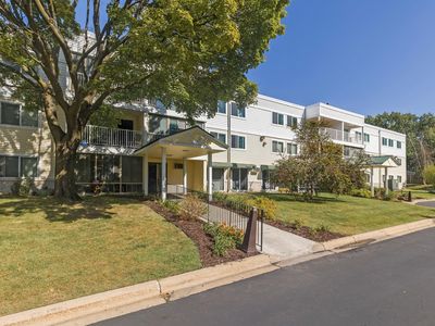 130 Demont Ave E APT 249, Little Canada, MN, 55117