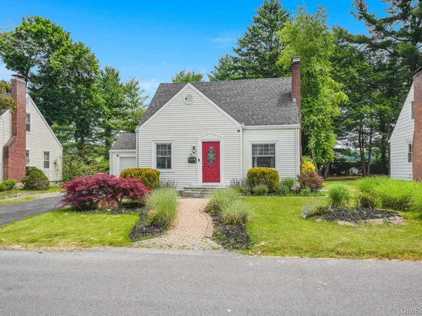 28 Ziegler Avenue, Poughkeepsie, NY 12603