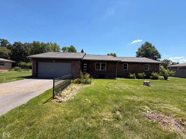 2883 S Wollenweber Rd, New Palestine, IN 46163