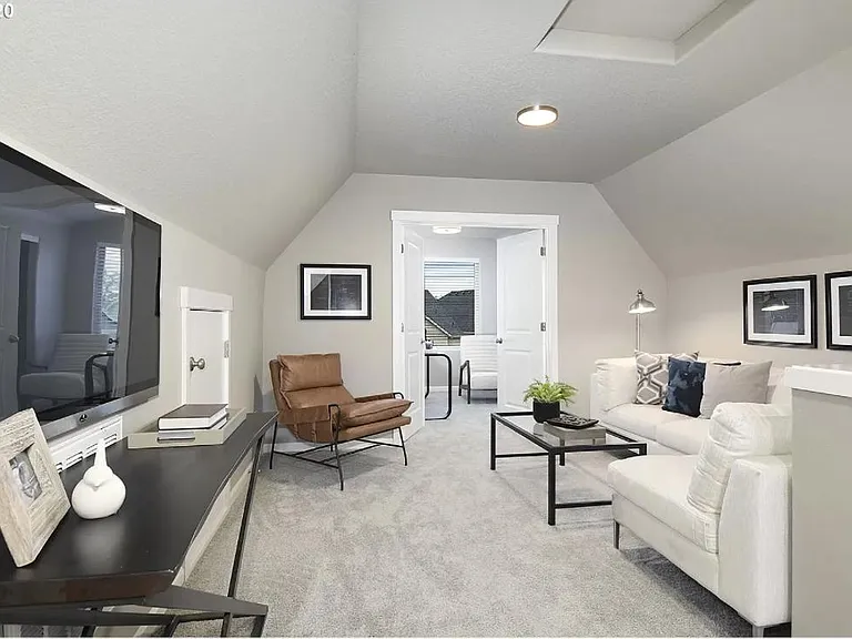8067 NE Sabo St — Photo 25