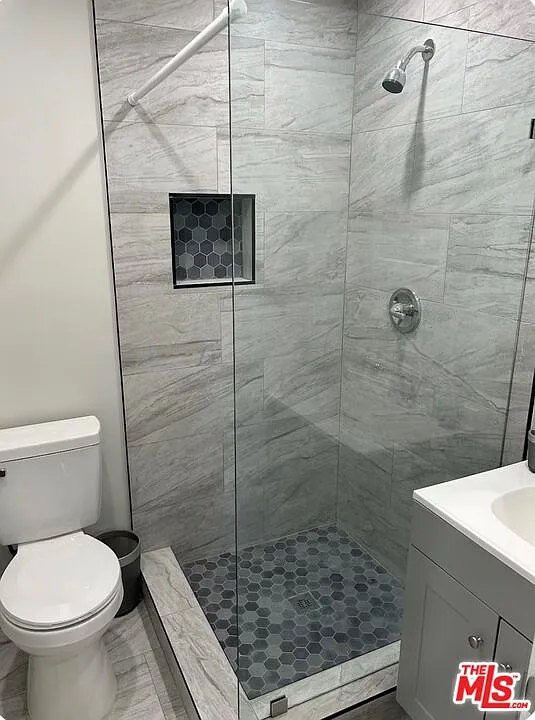 3 bed, 2.0 bath, 700 sqft, $3,295 — Photo 4