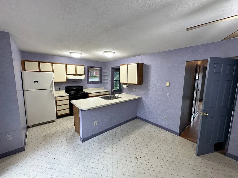 1 Salem Pl — Photo 6
