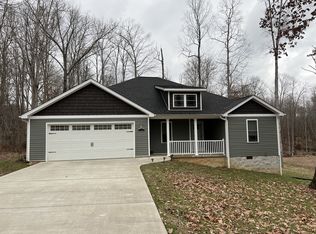 111 Fox Hollow Rd, Estill Springs, TN 37330