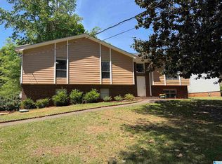 112 Pinebluff Trl, Trussville, AL 35173