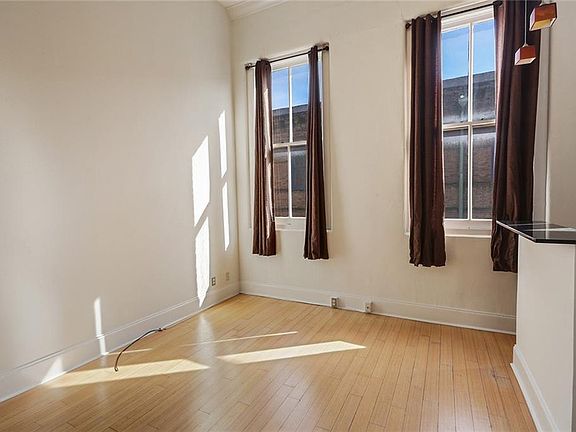 4th image of 448 Julia St APT 211