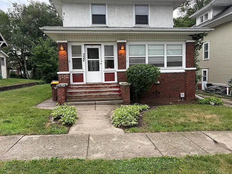 S Highland Ave — Photo 35