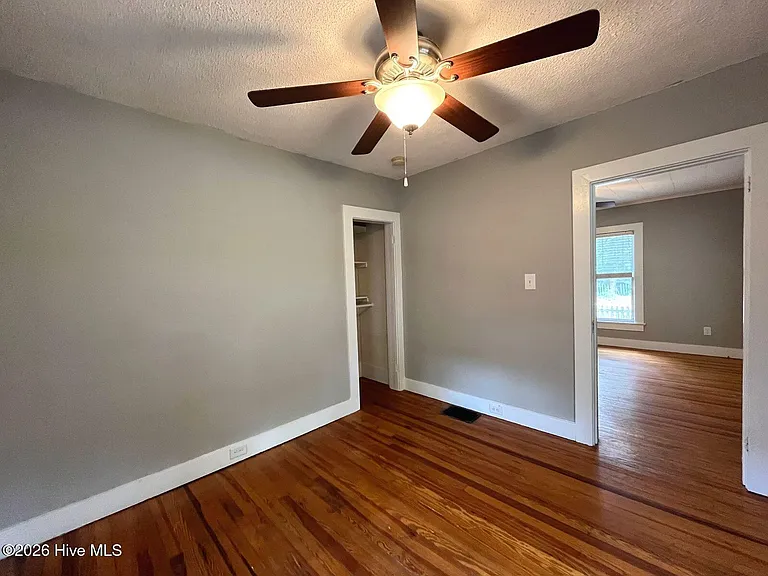 380 N Leak St — Photo 13