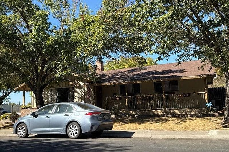 1st image of 1033 Durant St
