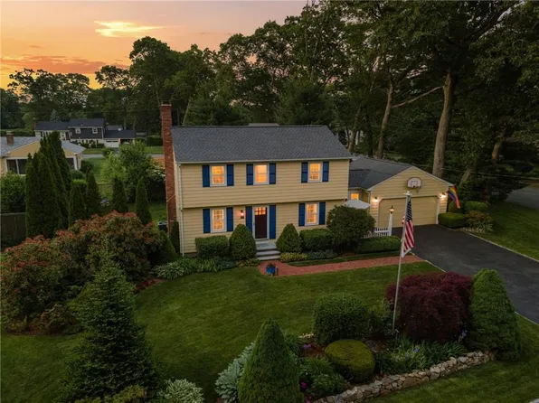 125 Grand View Rd, East Greenwich, RI 02818