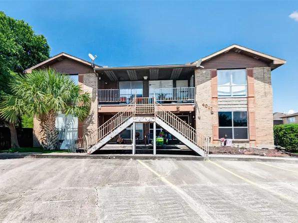 4017 Briar Hollow Dr, Dickinson, TX 77539