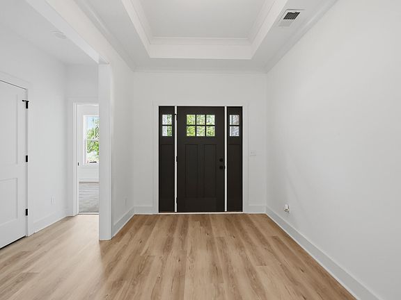 3rd image of 240 Harbor Village Dr