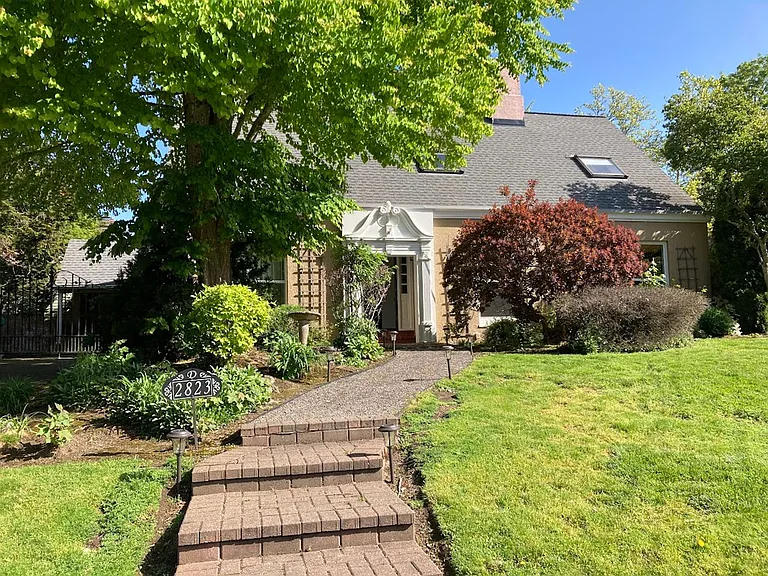 2823 NE Tillamook St — Photo 35
