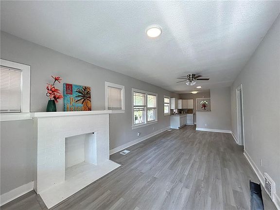2nd image of 5402 Park Ave