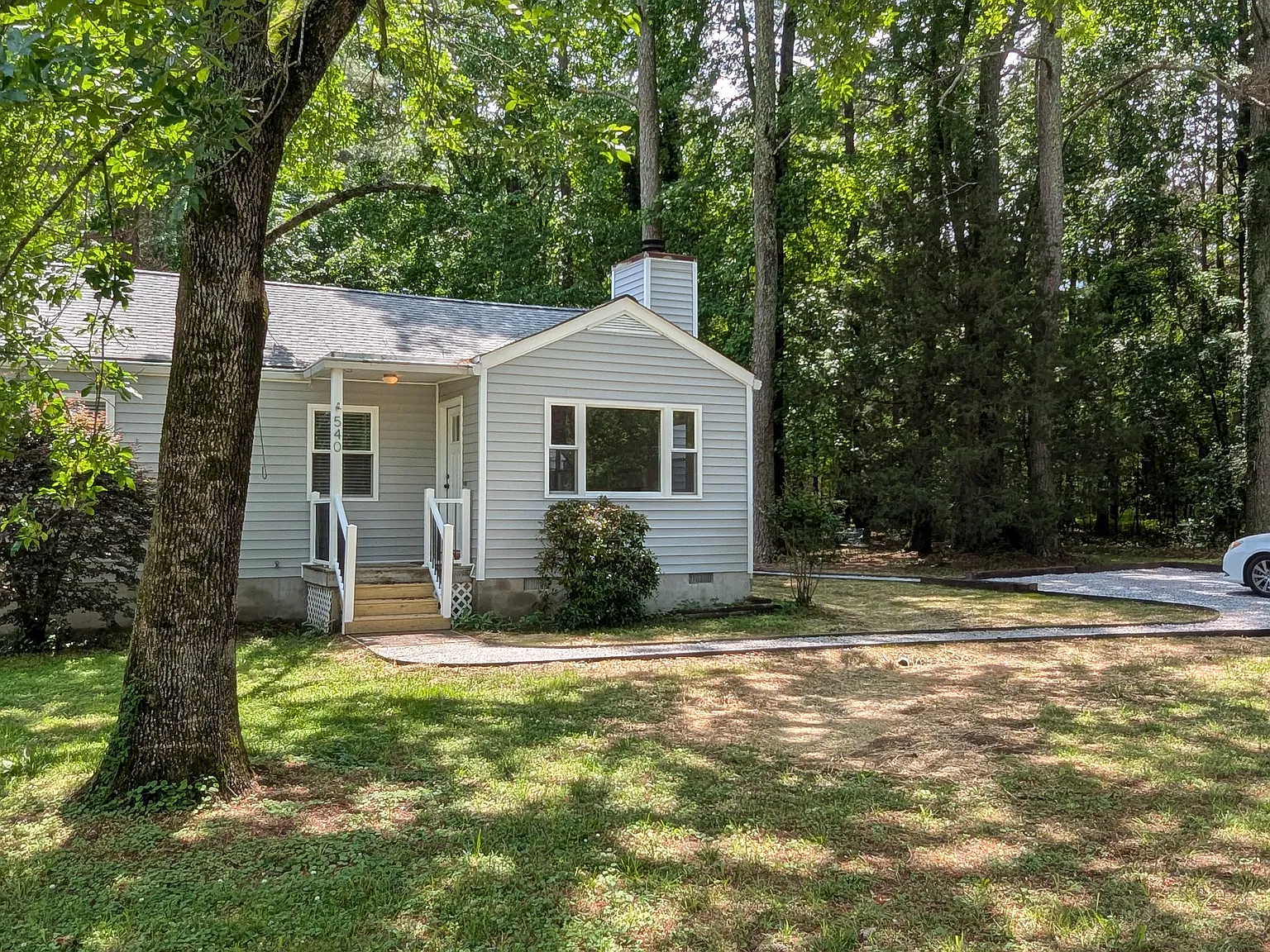 3 bed, 1100 sqft, $1,975 — Photo 1