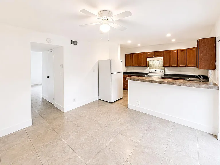 5728-5728 Blueberry Ct #38 — Photo 6