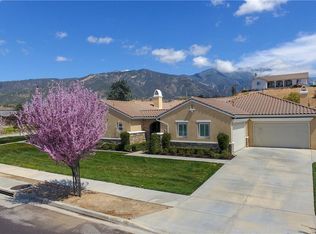 10911 Plum View Ln, Yucaipa, CA 92399