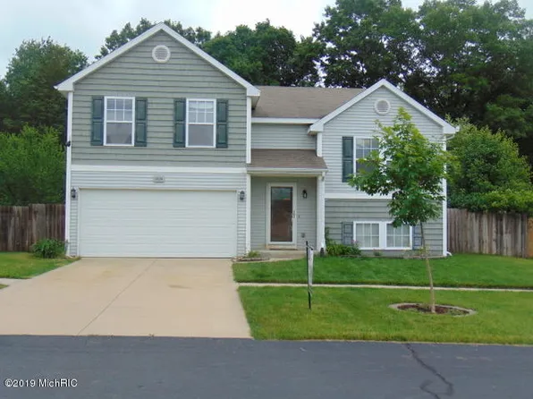 10124 Castle Creek Cir, Galesburg, MI 49053