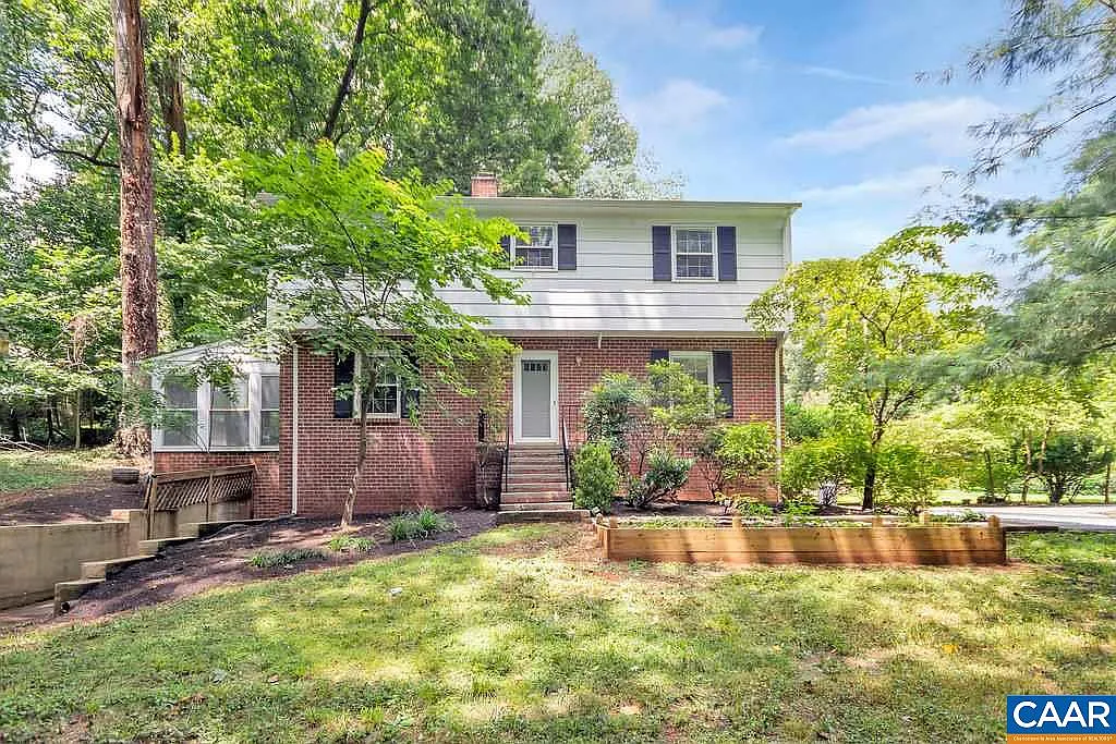 1440 Kenwood Ln photo 1