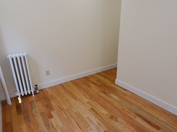 2nd image of 103 Hemenway St APT 5