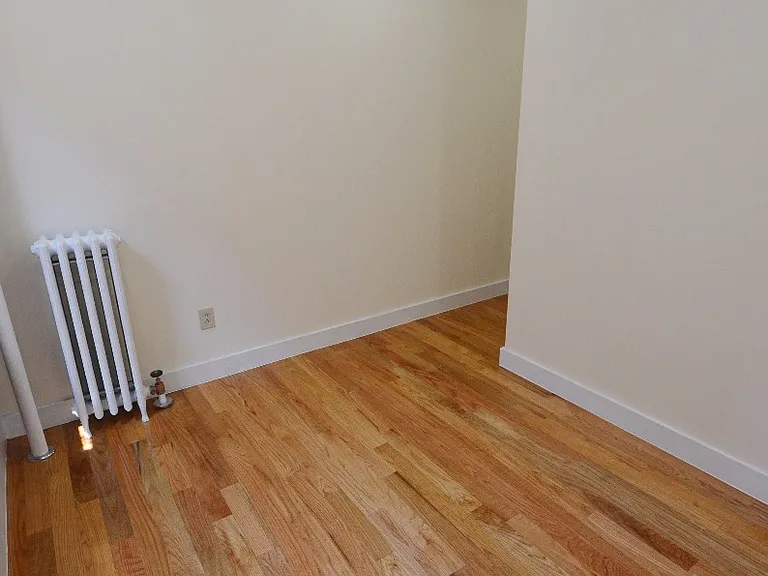 103 Hemenway St #5 — Photo 2