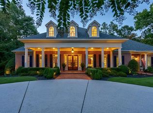 8186 Hewlett Rd, Sandy Springs, GA 30350