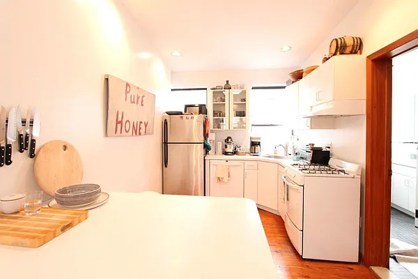 Rented by Level Group | media 7