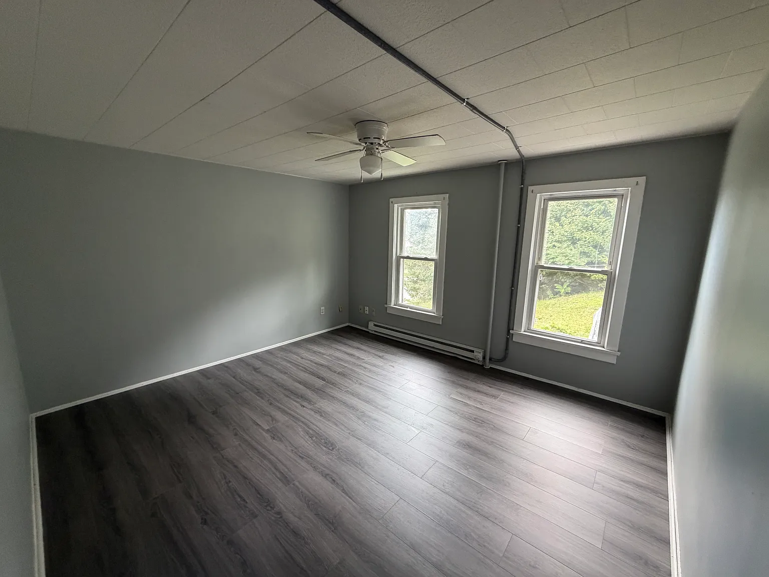 1 bed, $1,050 — Photo 4