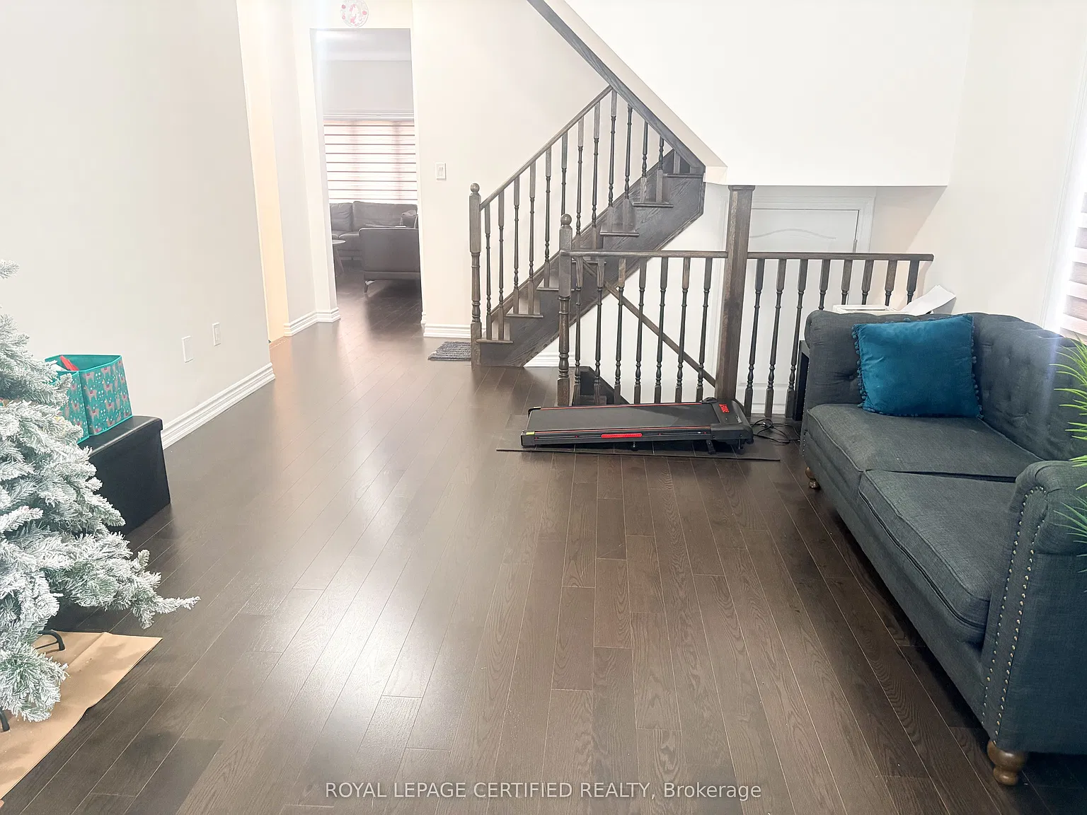 4 bed, $2,999 — Photo 2