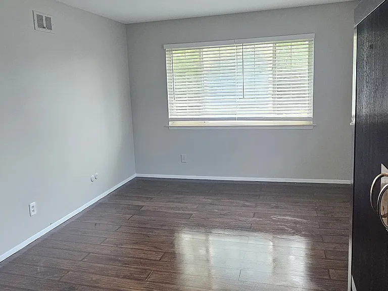 Shiawassee Cir — Photo 9