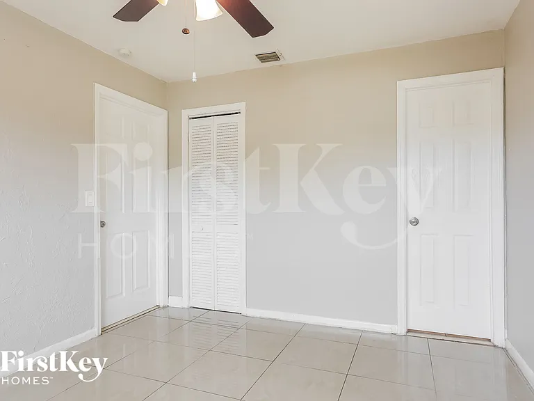 1411 NW 3rd St — Photo 14
