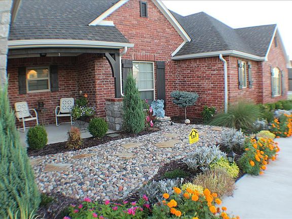 Front Sidewalk and Landscaping