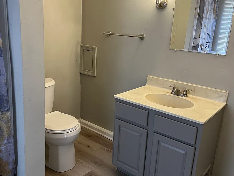 425 S Warren Ave — Photo 8