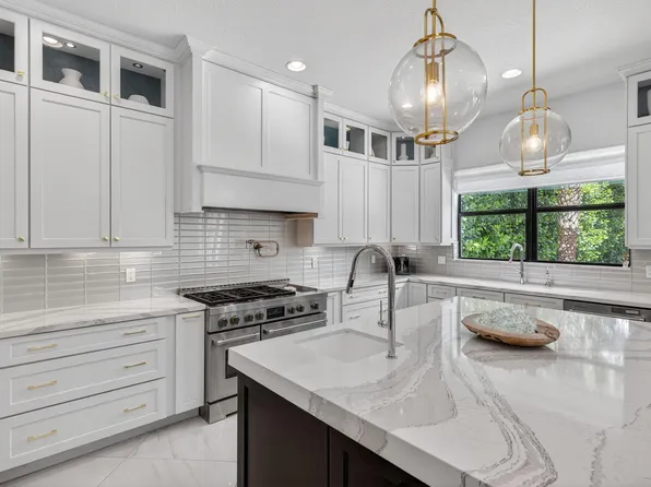 8222 Bradford Way, Parkland, FL 33076