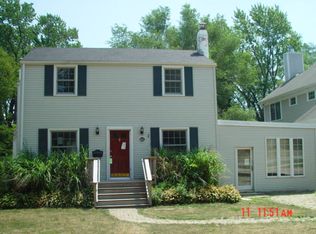 411 N Wille St, Mount Prospect, IL 60056