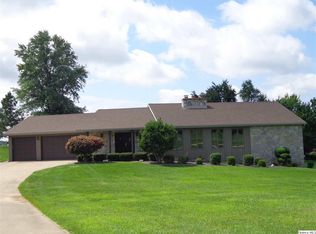 608 Spring Lake Dr, Quincy, IL 62305