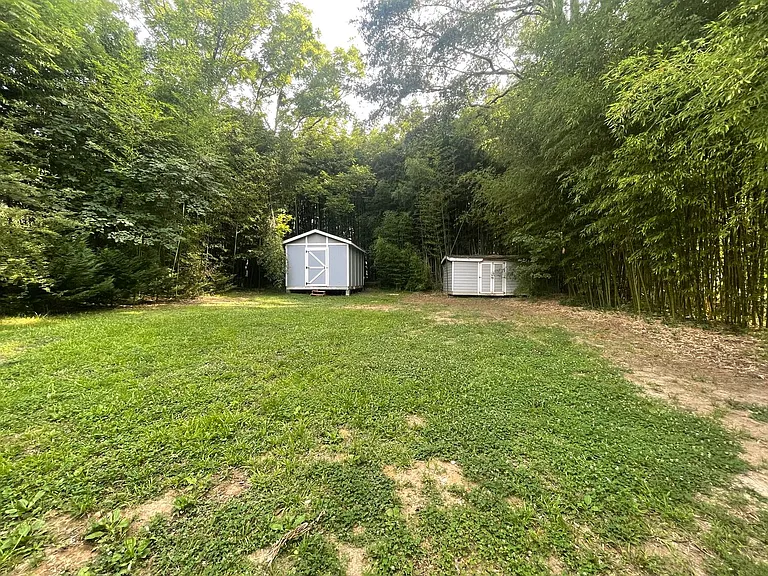 216 W Lee Ave — Photo 13