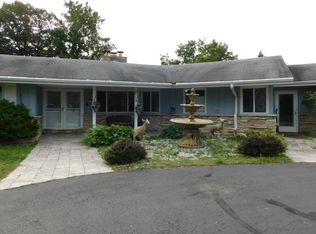 830 Janacek Rd, Brookfield, WI 53045