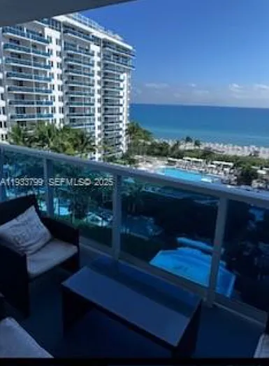 1 bed, 850 sqft, $11,000 — Photo 2