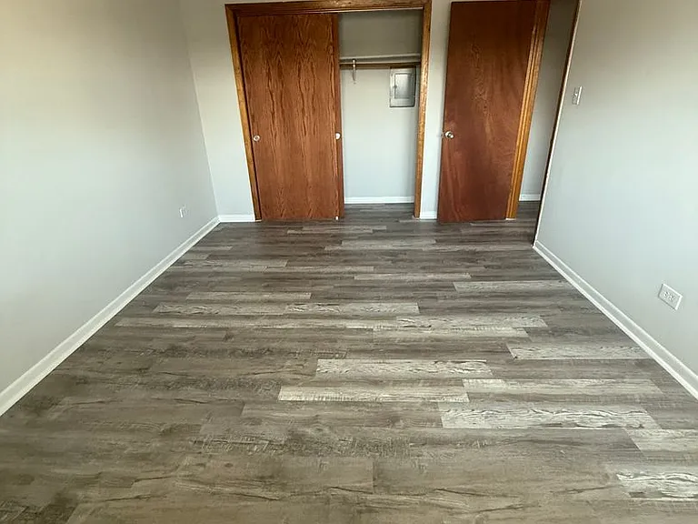 4620 Maple Avenue — Photo 8