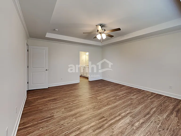 3028 Esquire Dr — Photo 13