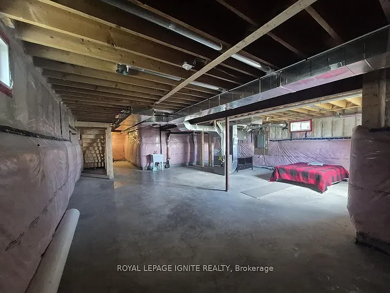 137 Gildersleeve Blvd — Photo 23