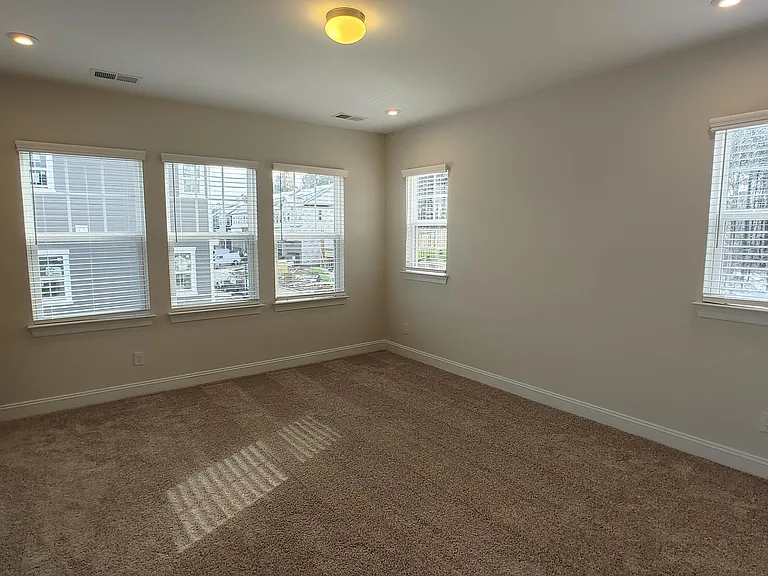 831 Amley Pl — Photo 11