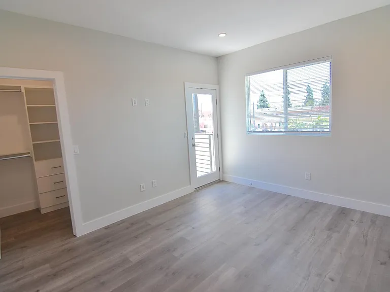 1127 Browning Blvd #1/2 — Photo 7